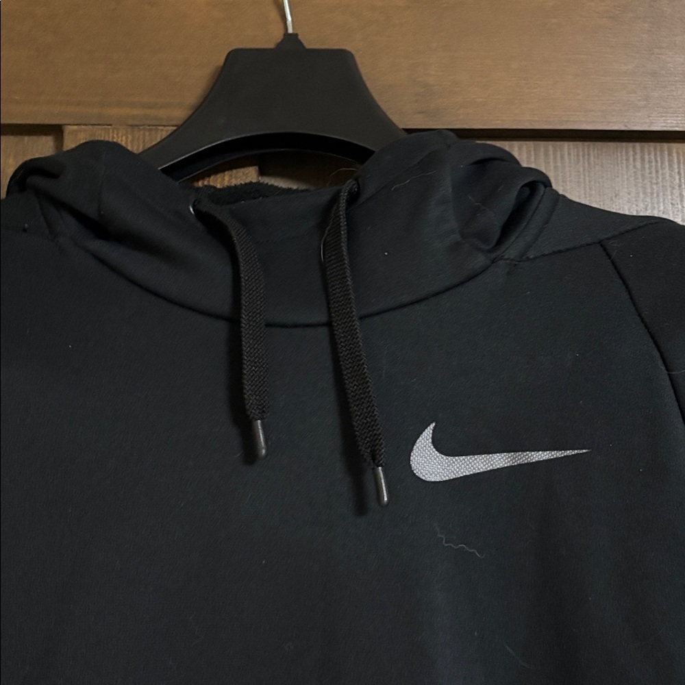 Nike Dri-Fit Drawstring Black Pullover Hoodie with Pockets Size Medium - Picture 3 of 10